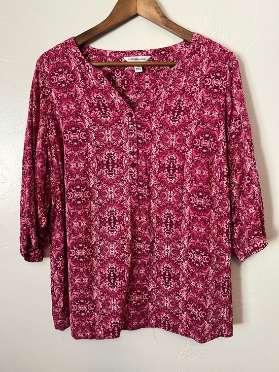 croft & barrow Tops - Croft & Barrow Pink Patterned V-Neck Women's Top Size 1X Boho